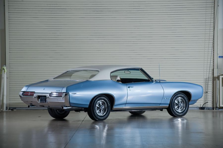  Pontiac GTO Coupe 1969 года  (фото 8 из 12)